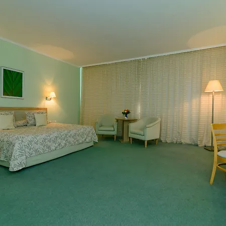 Boutique Orchidea فندق غولدن ساندز